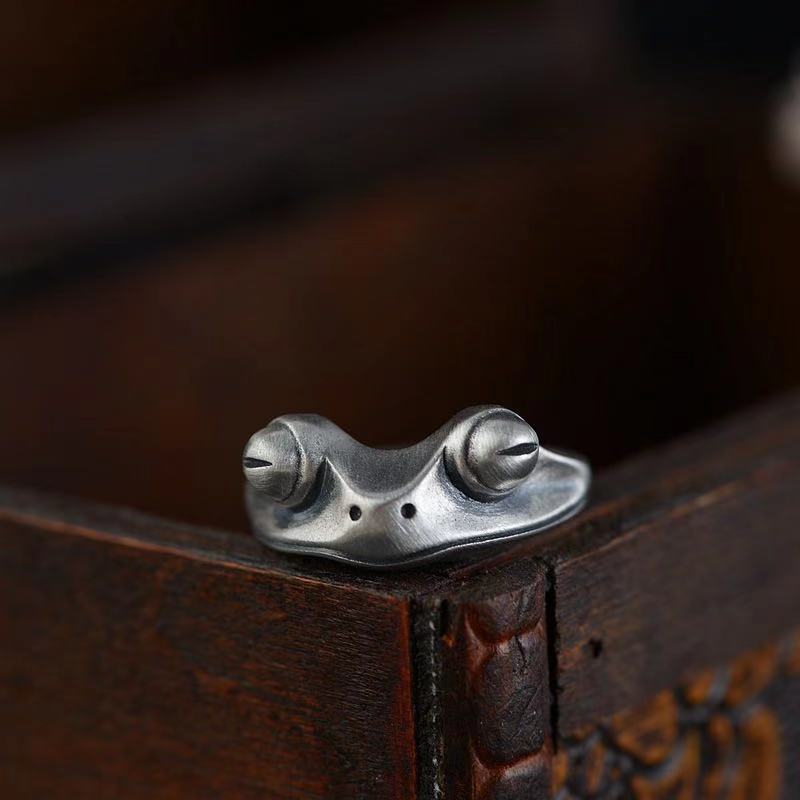 Retro Distressed Frog Ring For - Men Accessories Drawing review and price